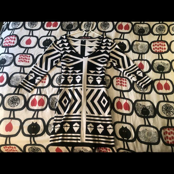 π π»/$πΈπ» π Black and white print Dress - Picture 2 of 4